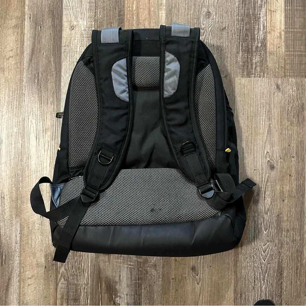 Targus Black and Gray Laptop Backpack‎